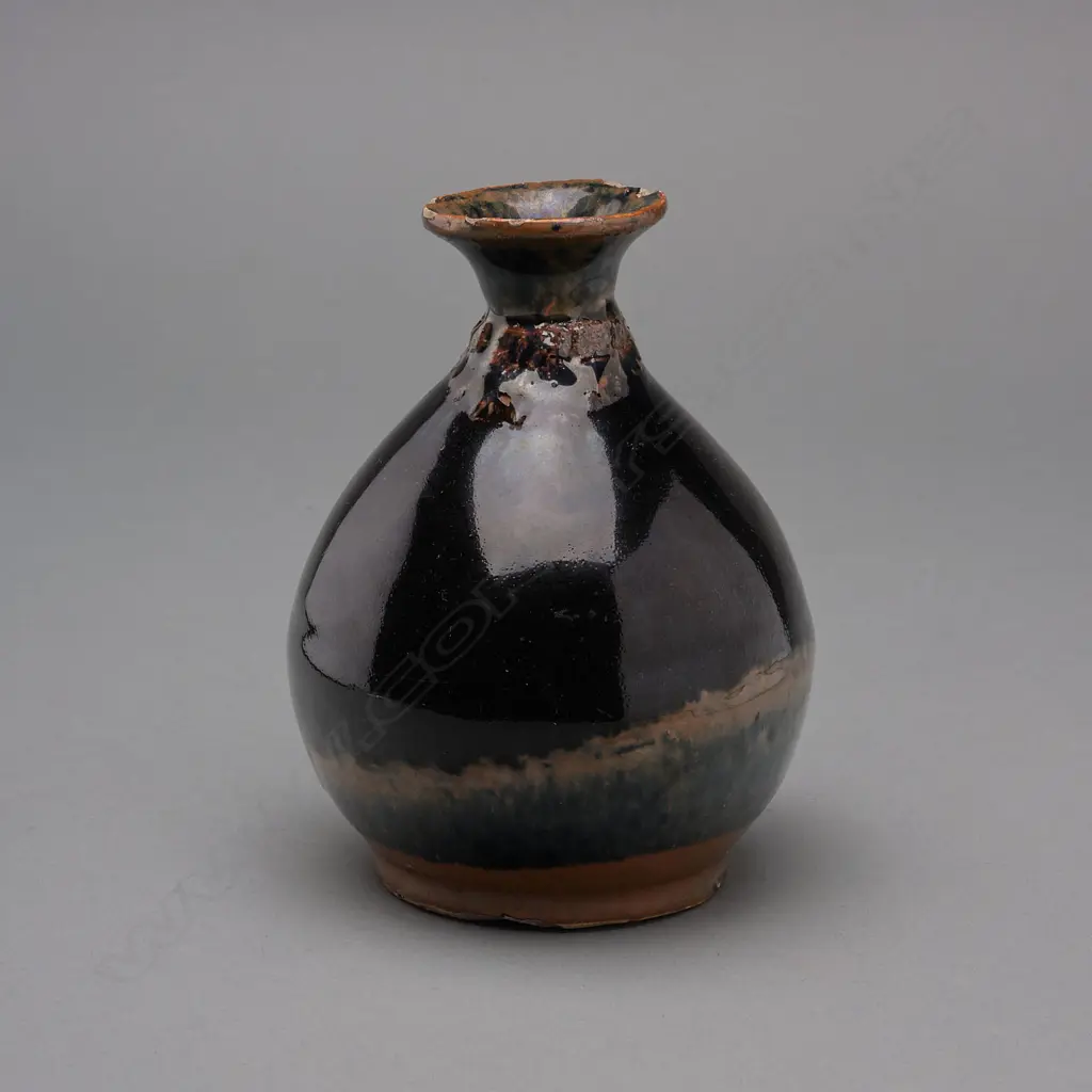 Stoneware Ng ka py bottle - China, Image 1++